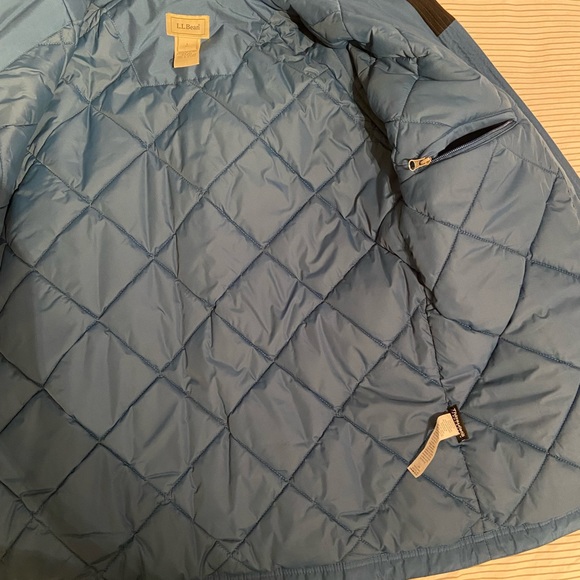 Women’s LL Bean Jacket - Picture 3 of 7